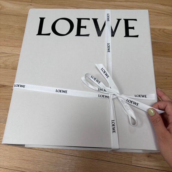 NWT Loewe Small Puzzle bag in classic calfskin - Picture 4 of 16